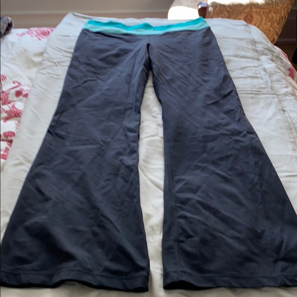 Bell bottom leggings